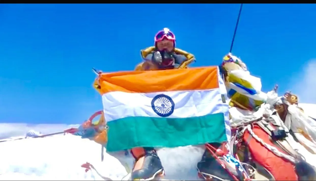 IAF officer dedicates Everest climb to unsung freedom fighters