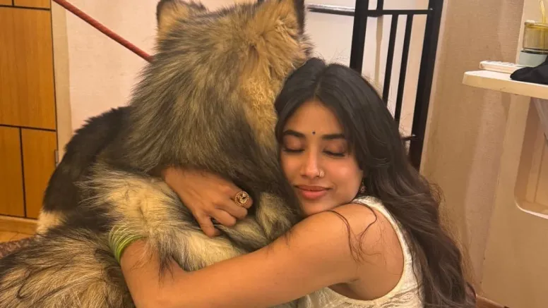 Remove term: Janhvi is greeted by a special visitor on the set Janhvi is greeted by a special visitor on the set