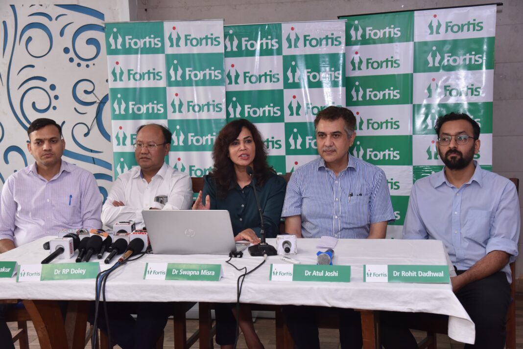 Doctors at Fortis Mohali revolutionize treatment of complex ailments via robot-aided surgeries