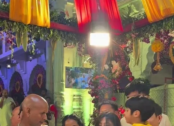 Ektaa Kapoor does ‘abhishek’ of Lord Krishna with son Ravie this Janmashtami