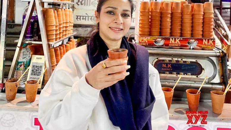 Tanishaa Mukerji enjoys her piping hot ‘Kulhad wali chai’ amidst chilly weather in Indore