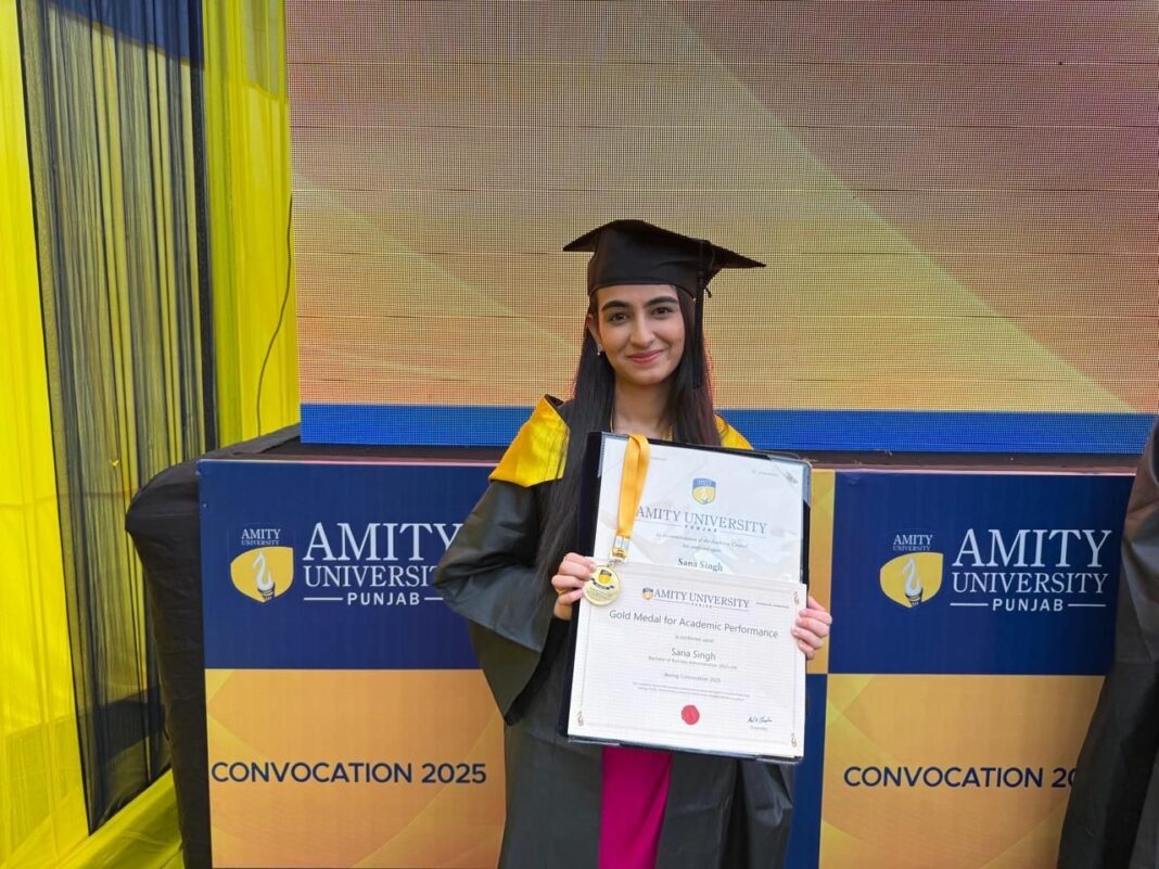 Gold Medal for Amity University BBA topper Sana Singh
