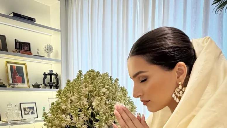 Amid break-up buzz with Veer Pahariya Tara Sutaria purchases her maiden home in Mumbai