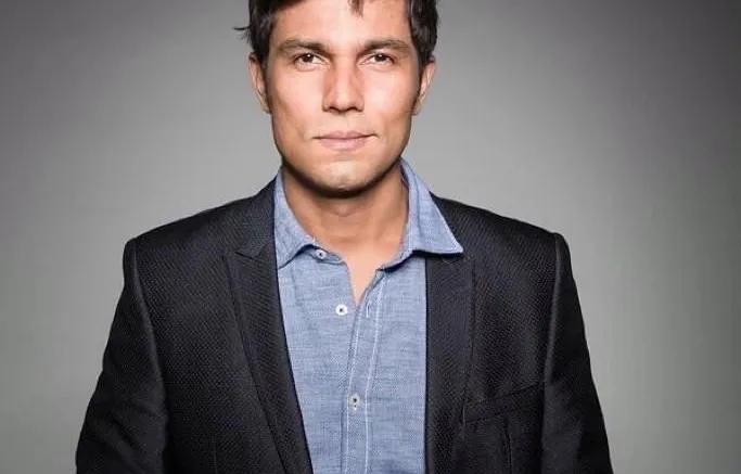 Randeep Hooda flaunts his clean-shaven look in throwback pics, asks ‘shall do it again?’