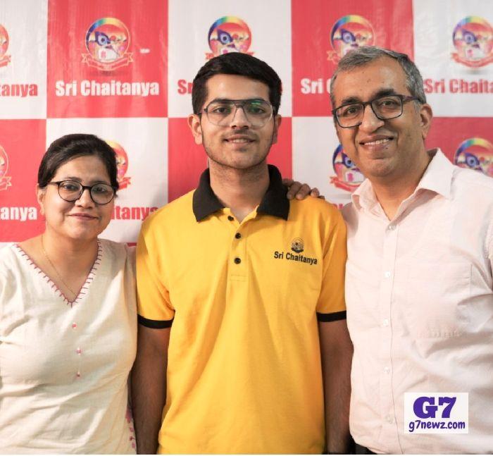 Yajat Shinghal (AIR 21) from Sri Chaitanya Emerges Haryana & Tricity Topper